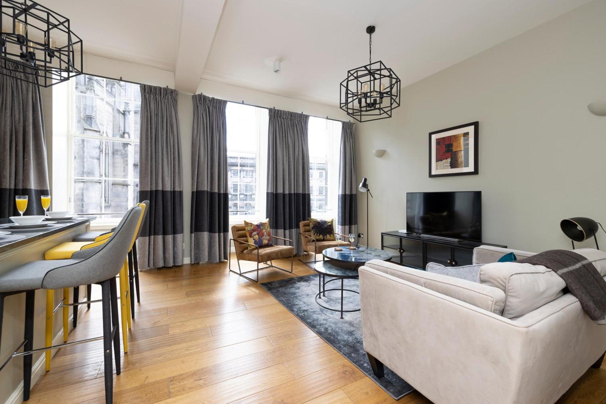 Royal Mile Apartments By Joivy 爱丁堡 外观 照片